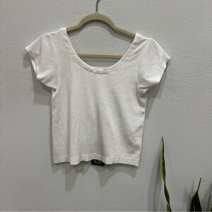 Chaser V Neck Back Crop Ribbed Tee